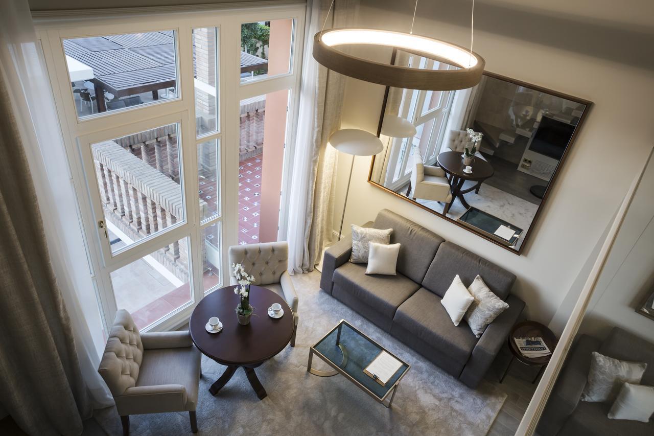 Hotel Casa Vilella 4* Sup Sitges Exterior photo