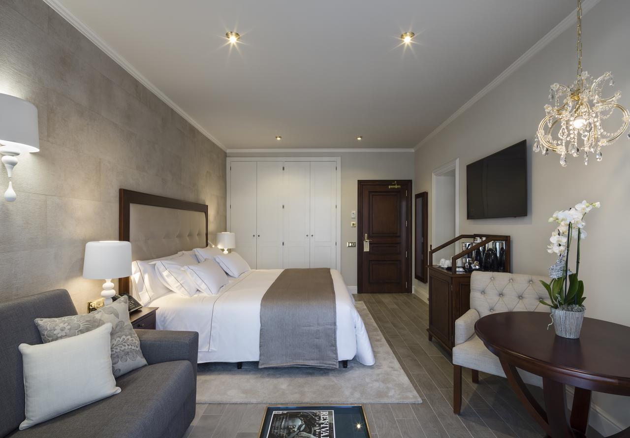 Hotel Casa Vilella 4* Sup Sitges Exterior photo